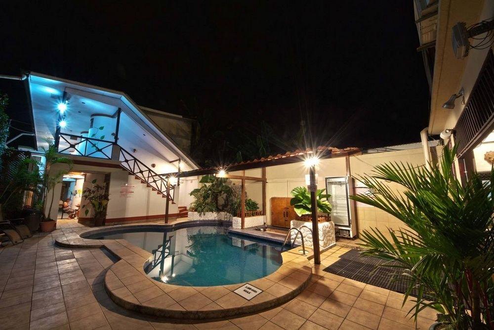 Hotel Poseidon Jaco Luaran gambar