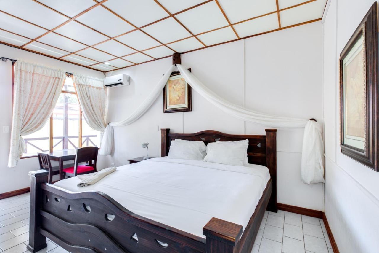 Hotel Poseidon Jaco Luaran gambar